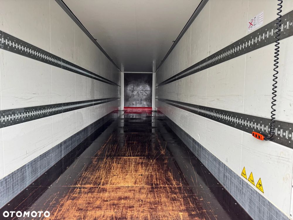 Krone Izoterma, Winda DHOLLANDIA ,Oś podnoszona - 12