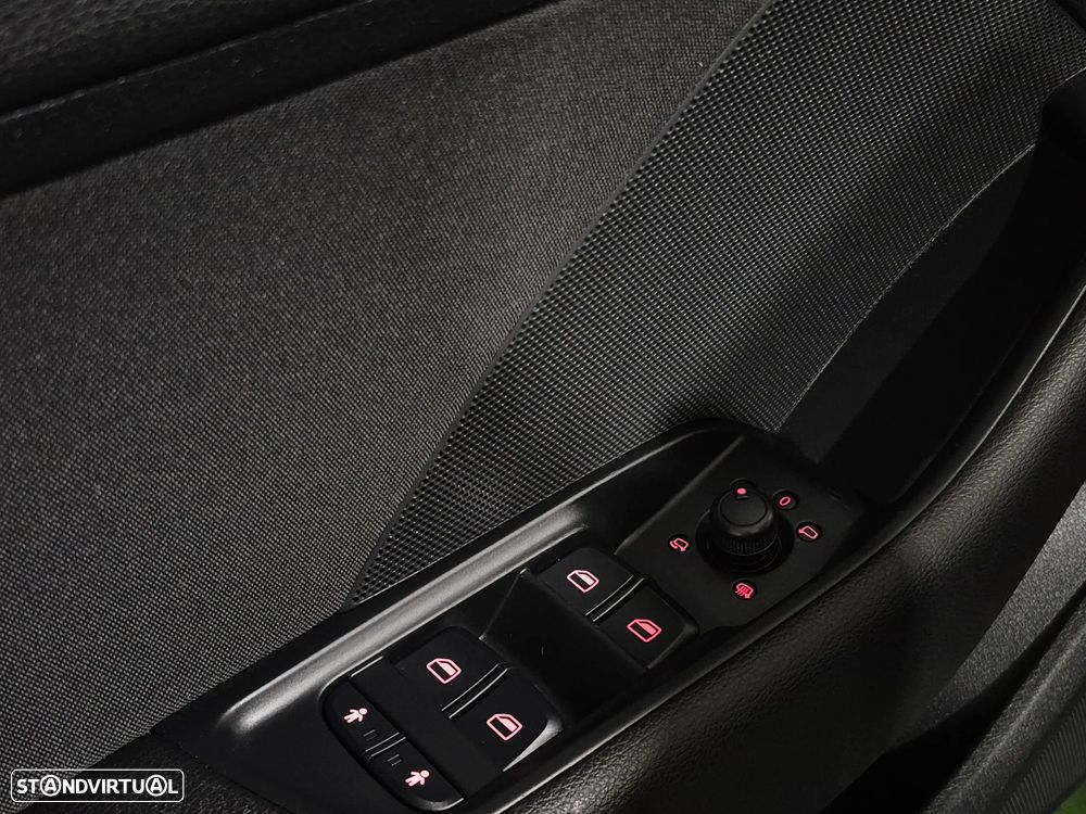 Audi A3 Sportback 1.6 TDI Attraction Special Edition - 16