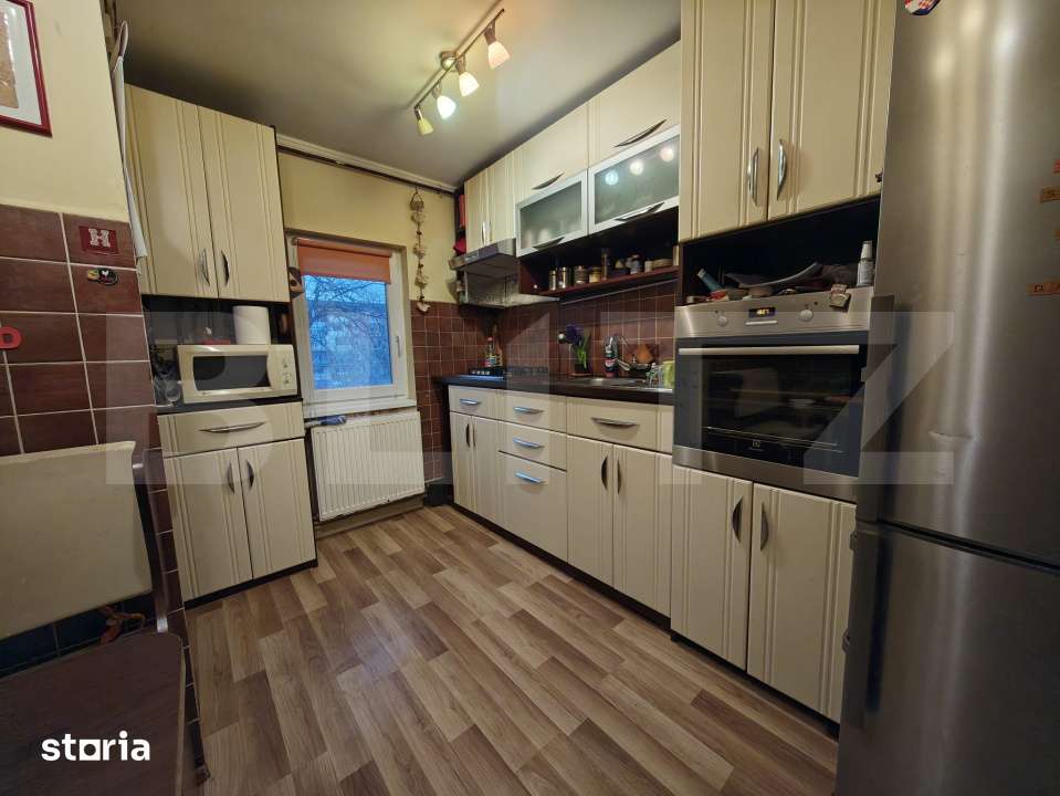Apartament 4 camere, 82 mp utili, Micro 16 — fotografia 3