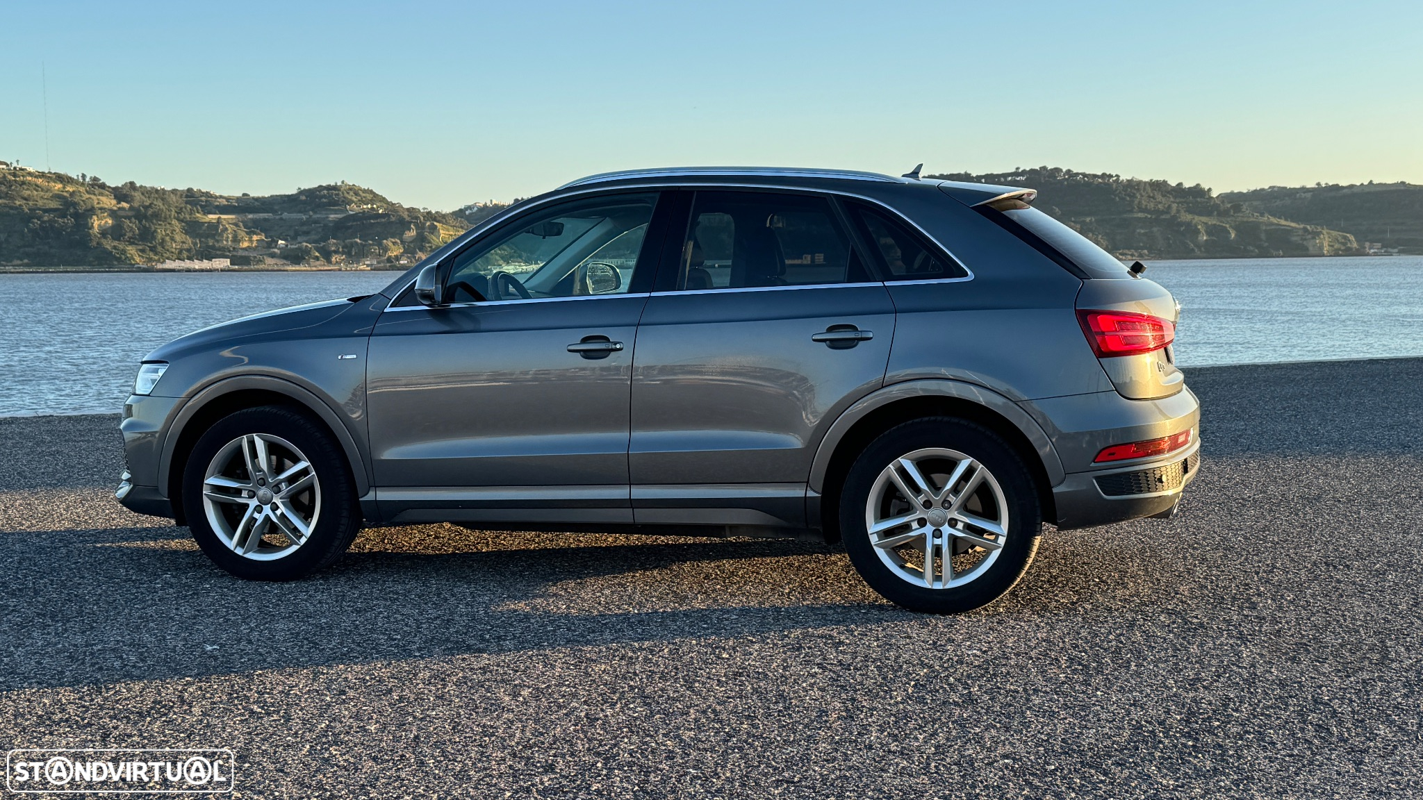 Audi Q3 2.0 TDI S-line - 13