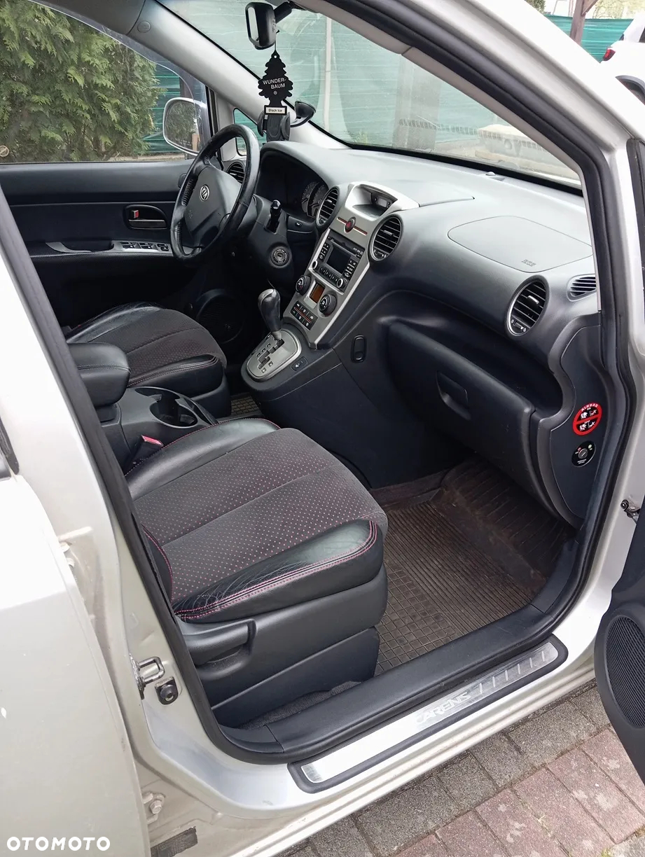 Kia Carens 2.0 EX - 11
