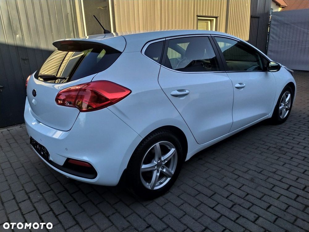 Kia Ceed 1.6 GDI L Business Line DCT - 7