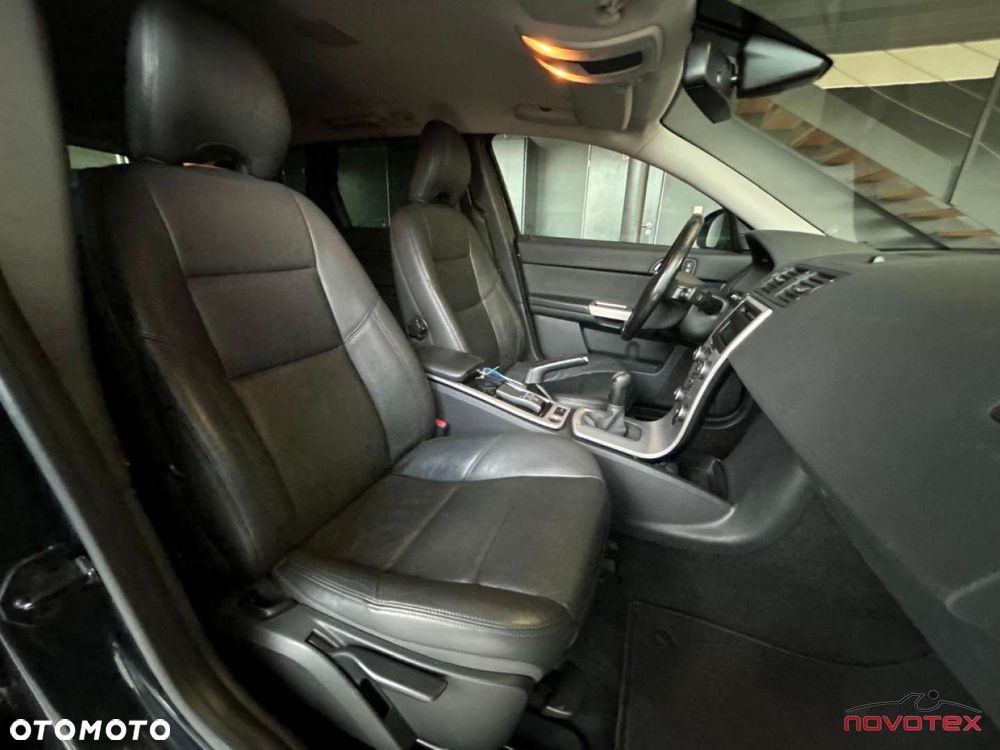 Volvo V50 1.6D Momentum - 16