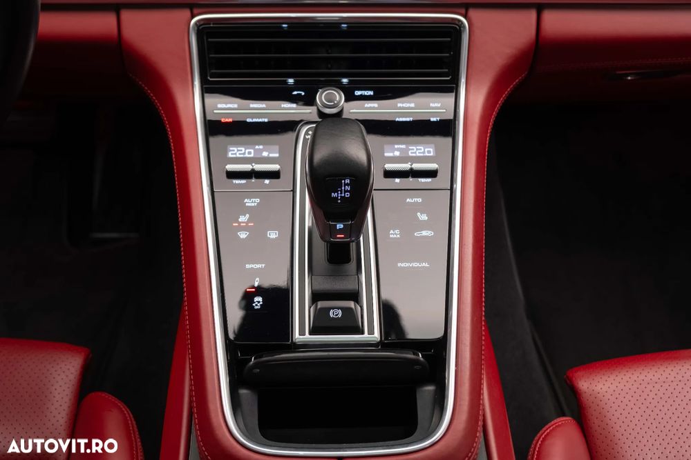 Porsche Panamera 4 - 21