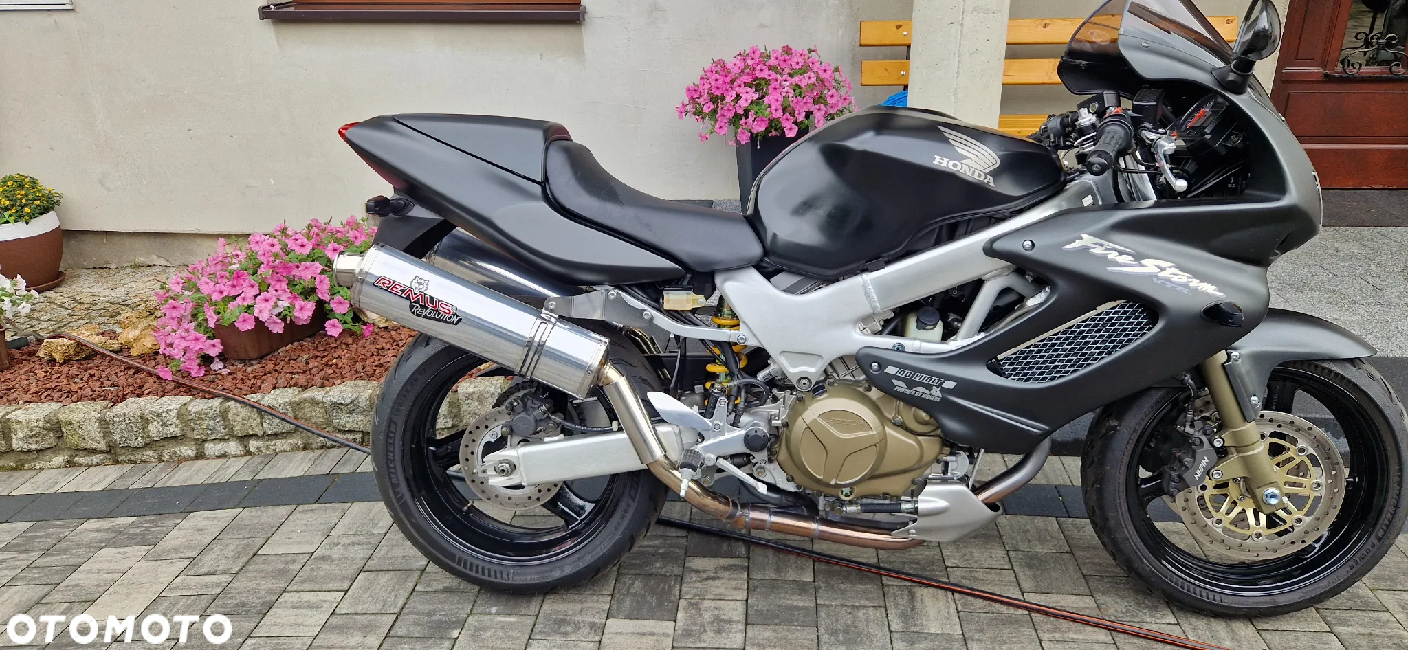 Honda VTR - 19