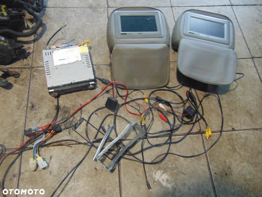 Monitory samochodowe w zagłowki + radio komplet - 6