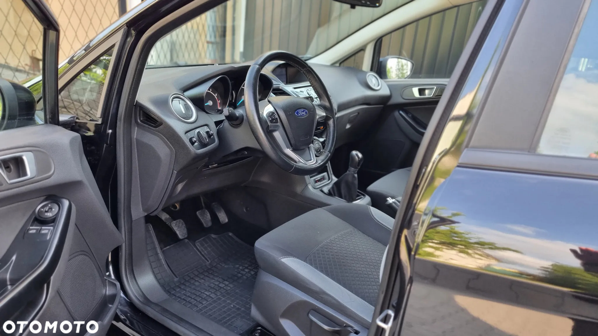 Ford Fiesta 1.25 Celebration - 10
