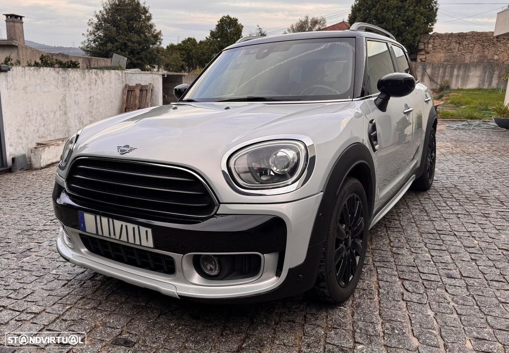 MINI Countryman Cooper D Premium Essential Auto - 2