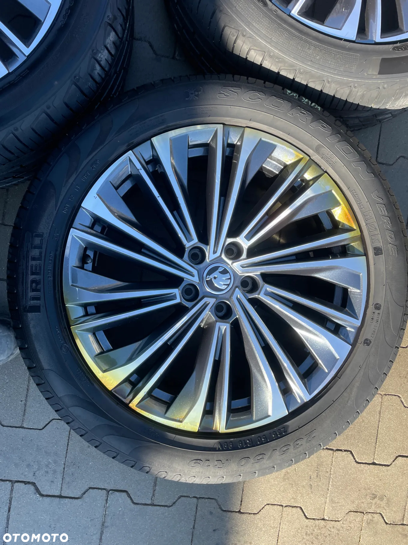 Skoda Kodiaq LIFT FELGA 19' ALUMINIOWA KOMPLET 565601025AP 2024 ROK JAK NOWE - 5