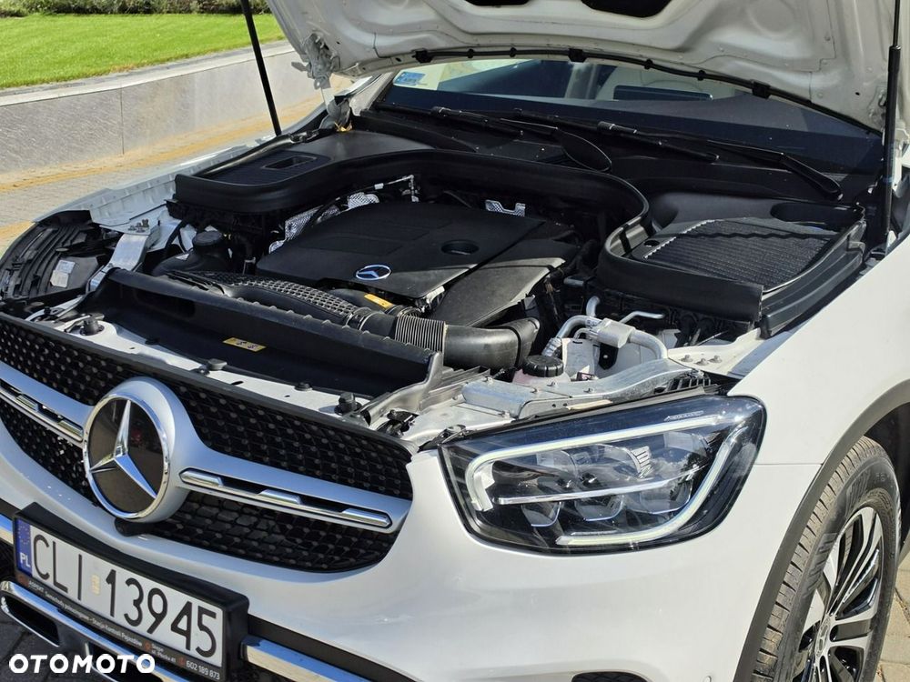 Mercedes-Benz GLC - 32
