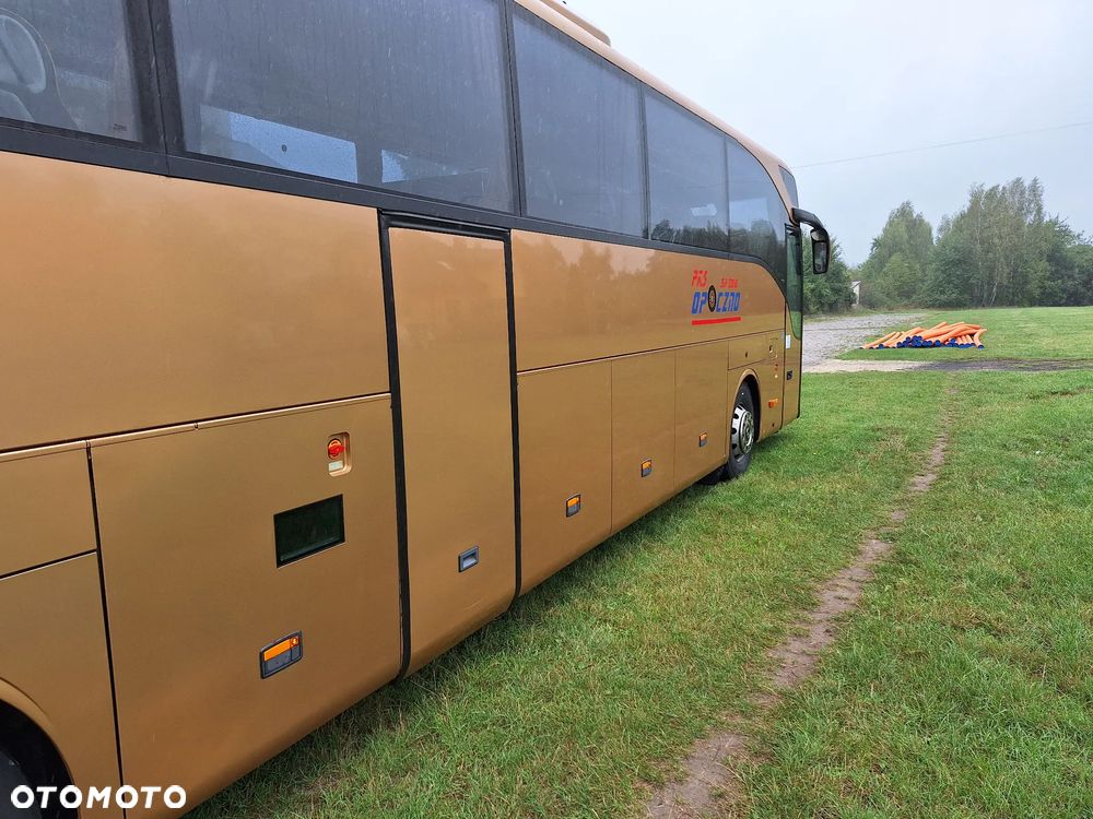 Mercedes-Benz Tourismo - 8