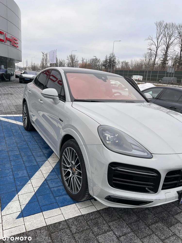 Porsche Cayenne E-Hybrid - 1