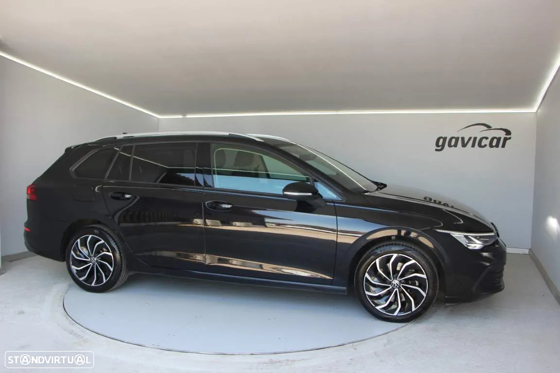 VW Golf Variant 2.0 TDi Life DSG - 21
