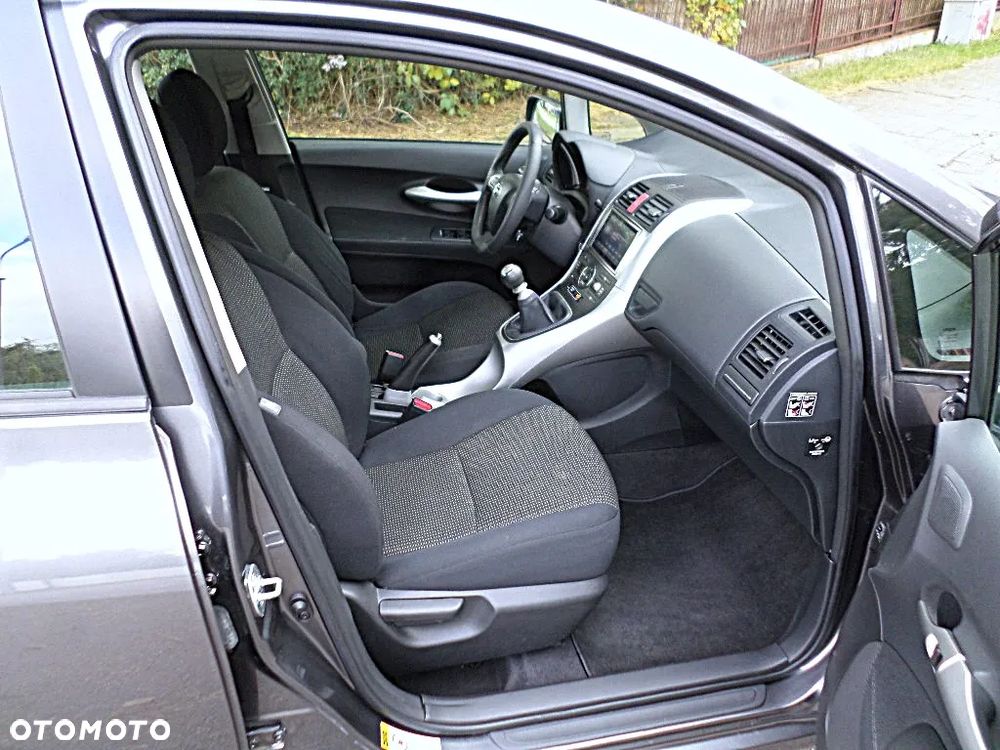 Toyota Auris 1.6 Valvematic Executive - 15