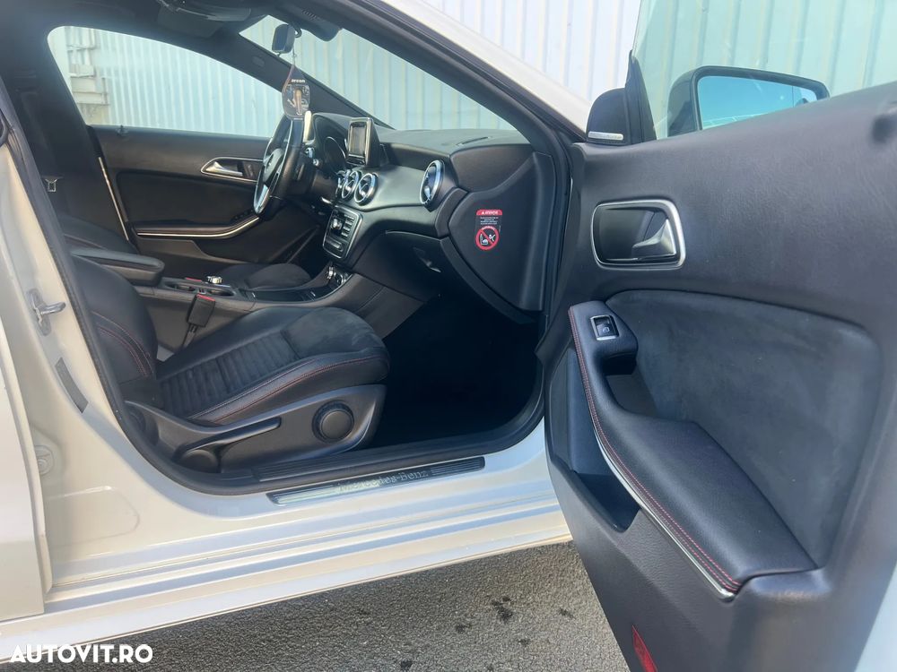 Mercedes-Benz CLA 220 CDI Aut. - 35