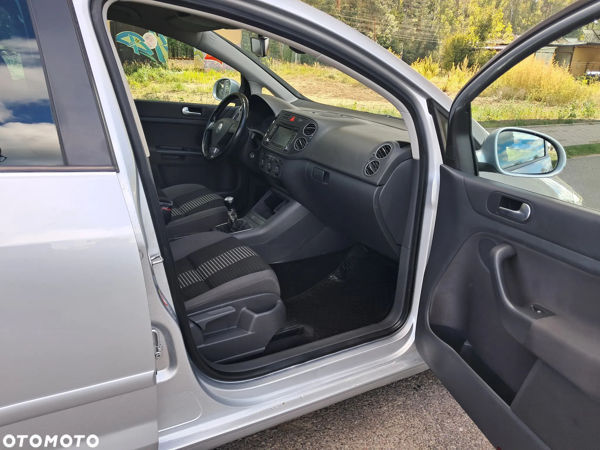 Volkswagen Golf Plus 2.0 TDI DPF United - 24