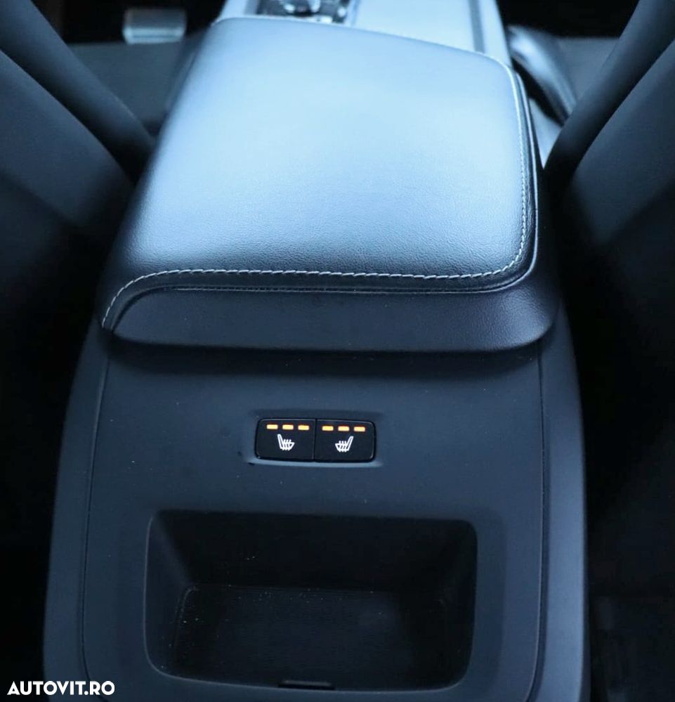 Volvo XC 60 D5 AWD Geartronic RDesign - 21