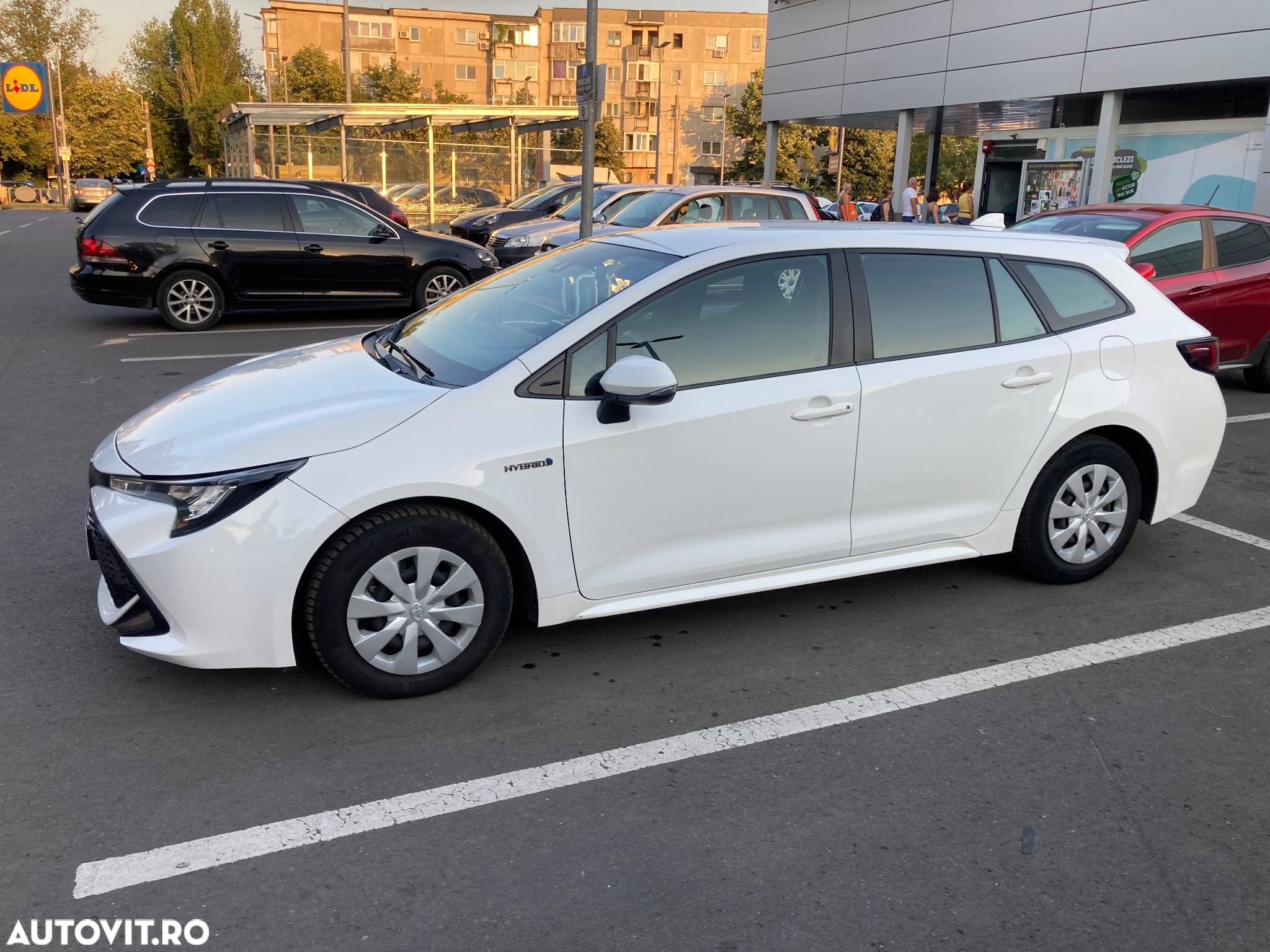 Toyota Corolla 1.8 HSD Business - 6