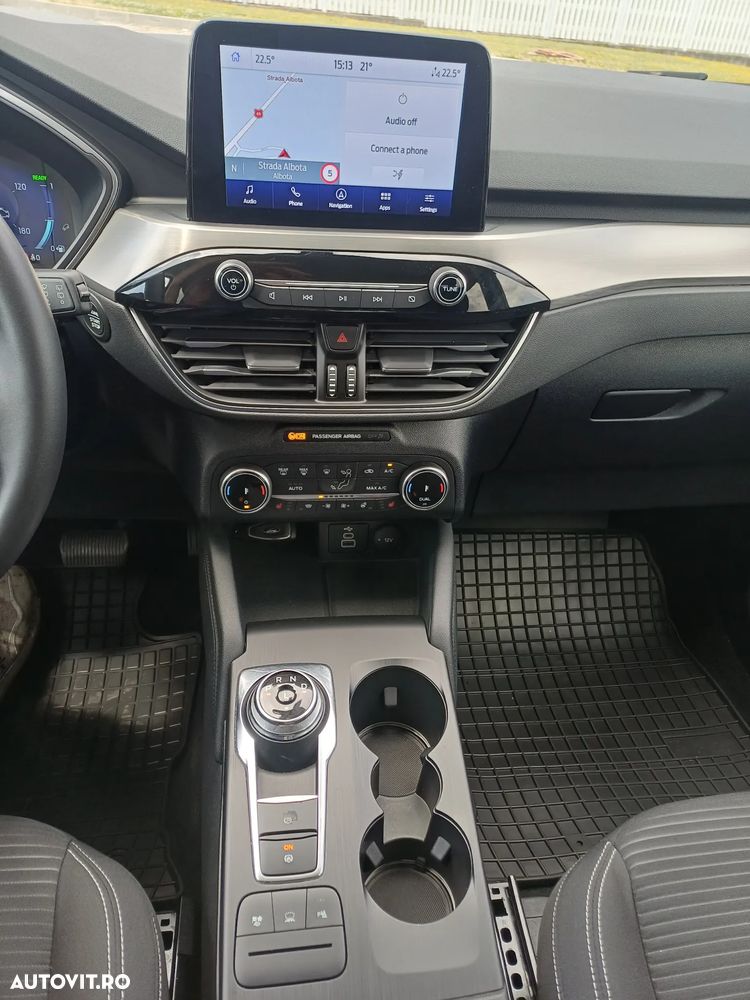FORD Kuga 2023 — imagine 14