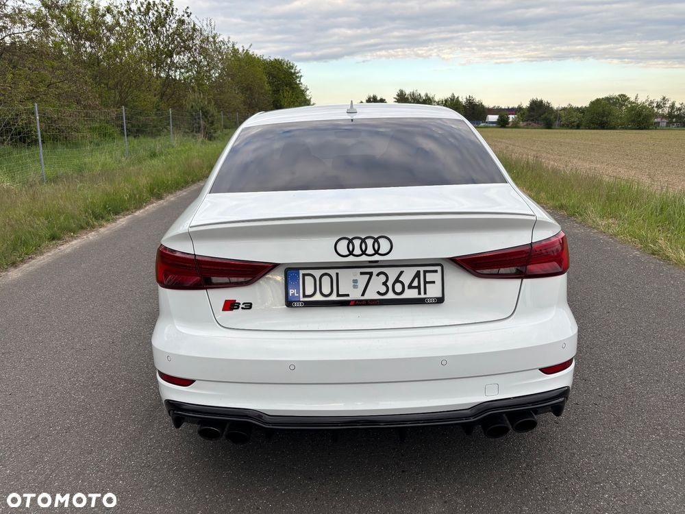 Audi S3 Limousine - 8