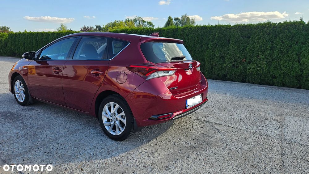 Toyota Auris Hybrid 135 Prestige - 6