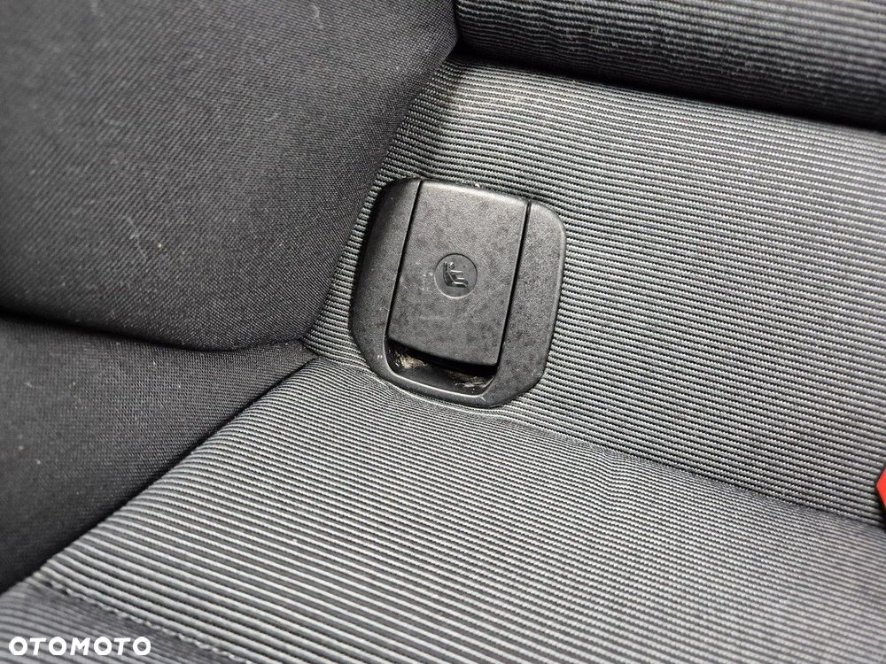 BMW Seria 1 116i - 21