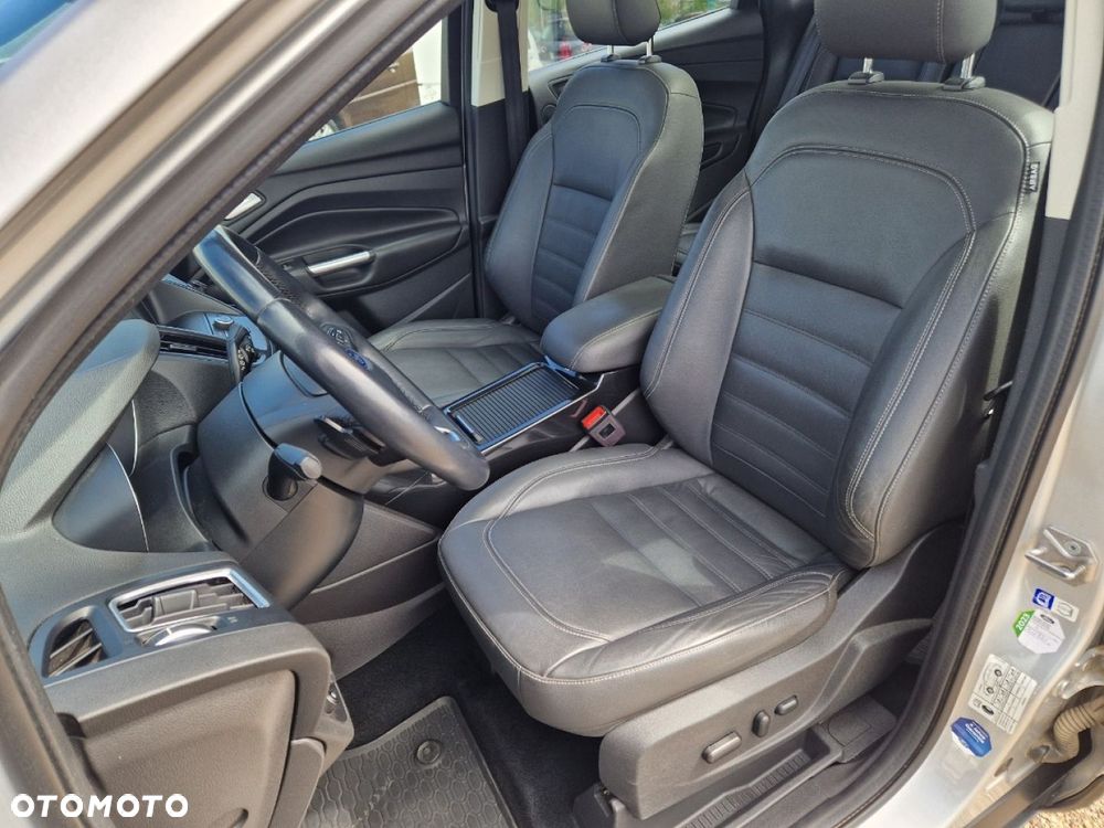 Ford Kuga 2.0 TDCi 4x4 Titanium - 10