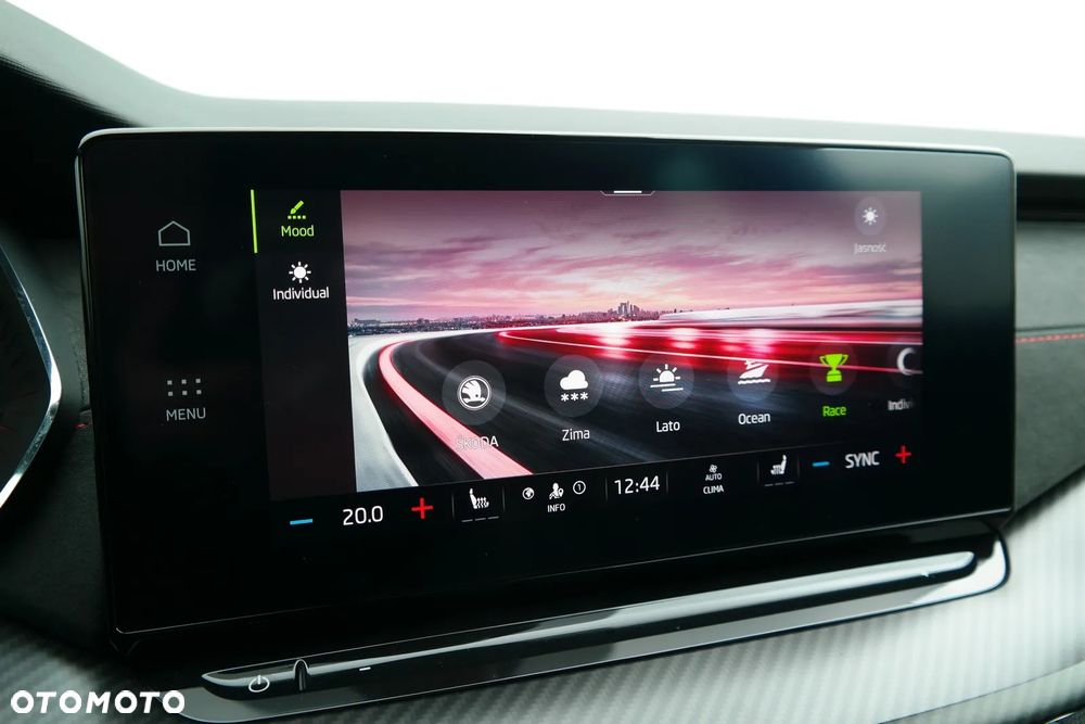 Skoda Octavia 2.0 TDI DSG 4x4 RS - 29