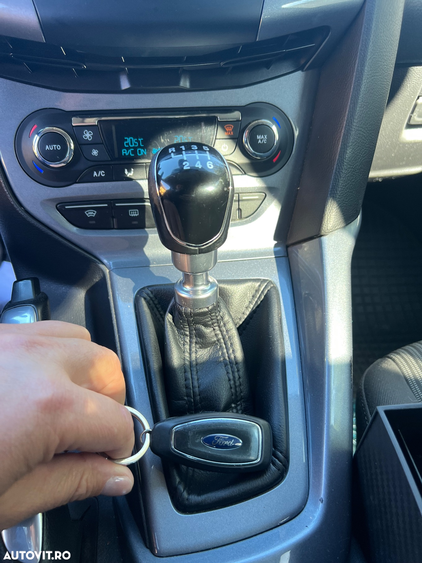 Ford Focus 1.6 TDCI DPF Titanium - 13