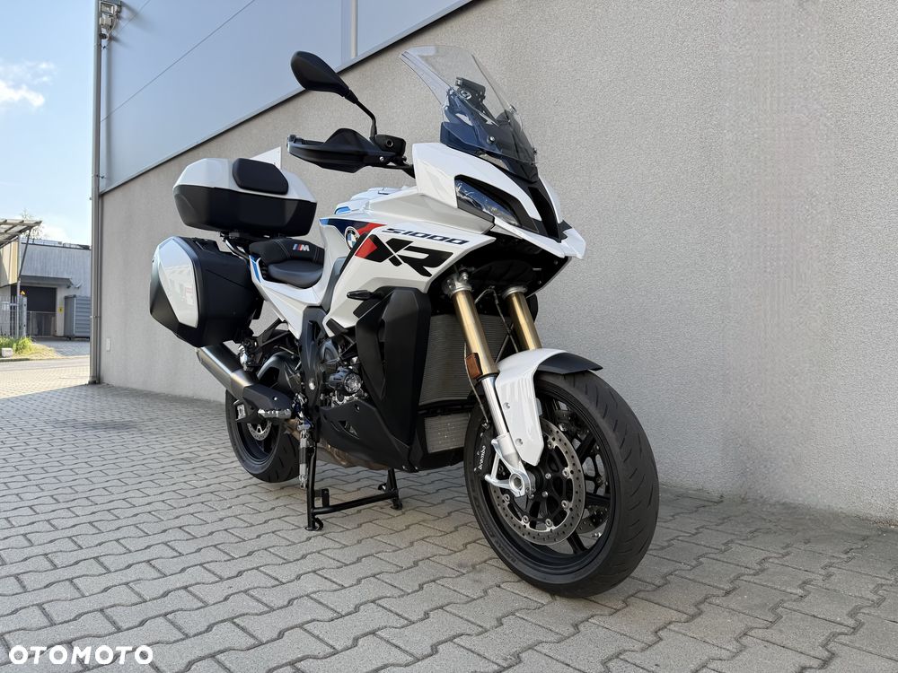 BMW XR - 4