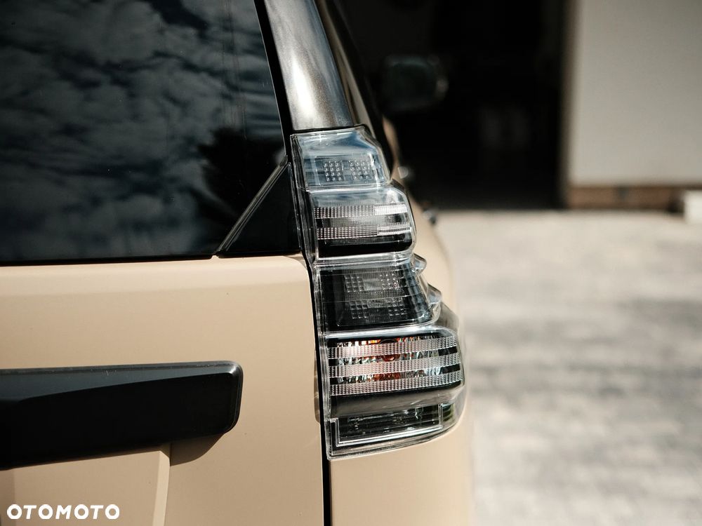 Toyota Land Cruiser LC 3.0 D-4D Premium - 8