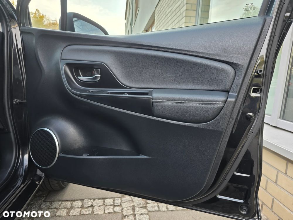 Toyota Yaris - 22