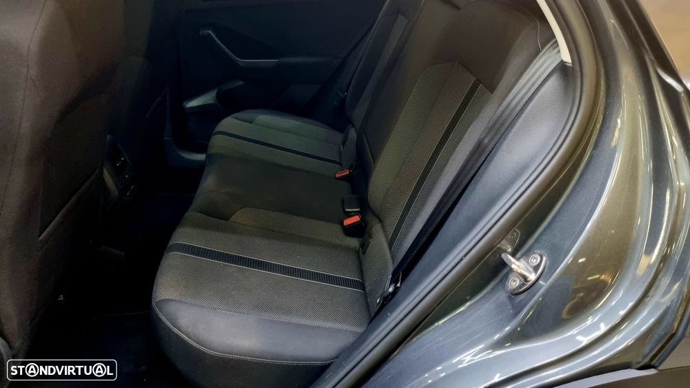 VW T-Roc 1.0 TSI Urban - 9