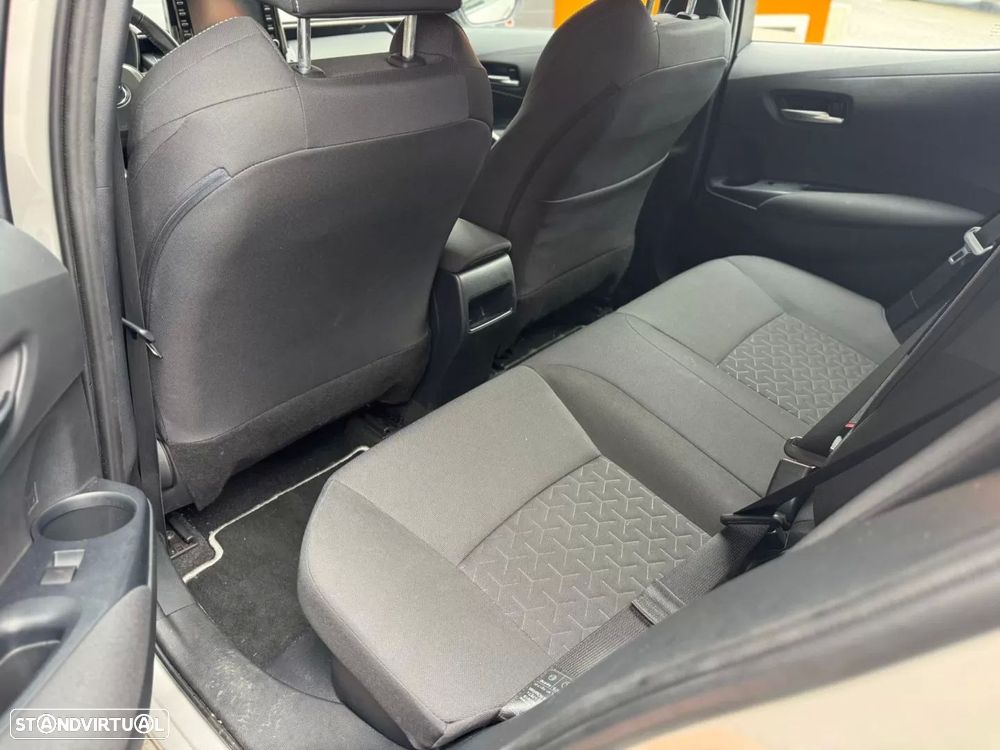 Toyota Corolla 1.8 Hybrid Comfort - 13