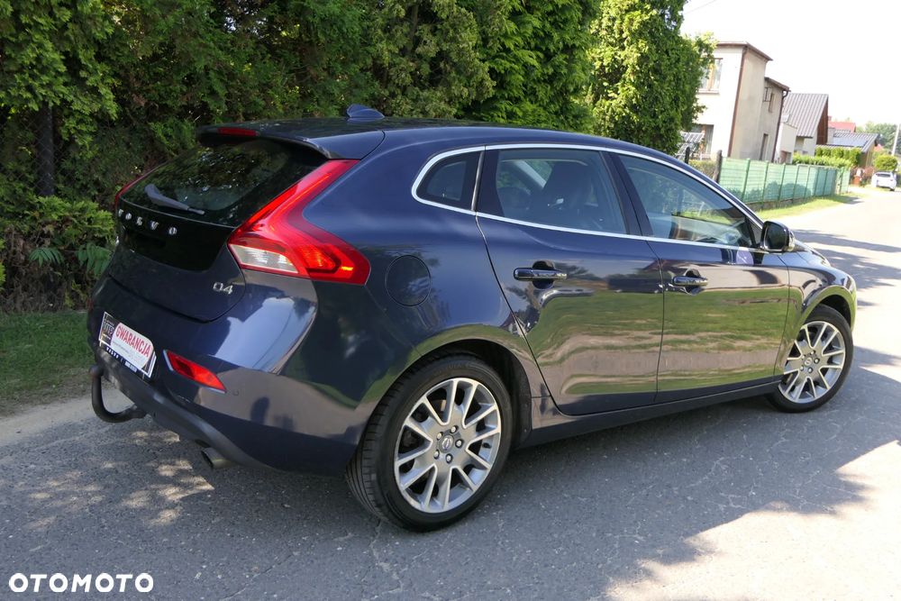 Volvo V40 D4 Summum - 4