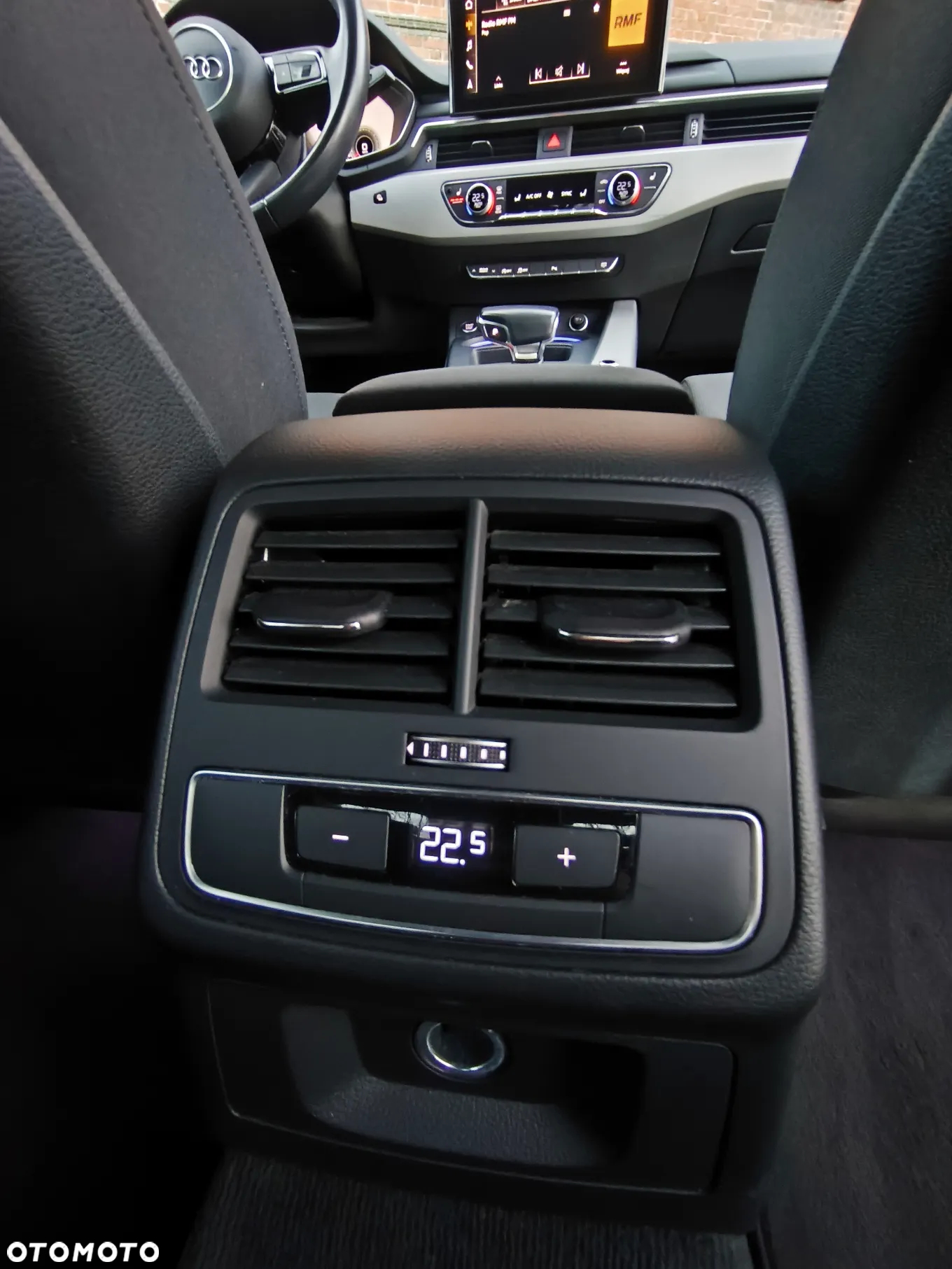 Audi A4 40 TFSI S tronic - 21