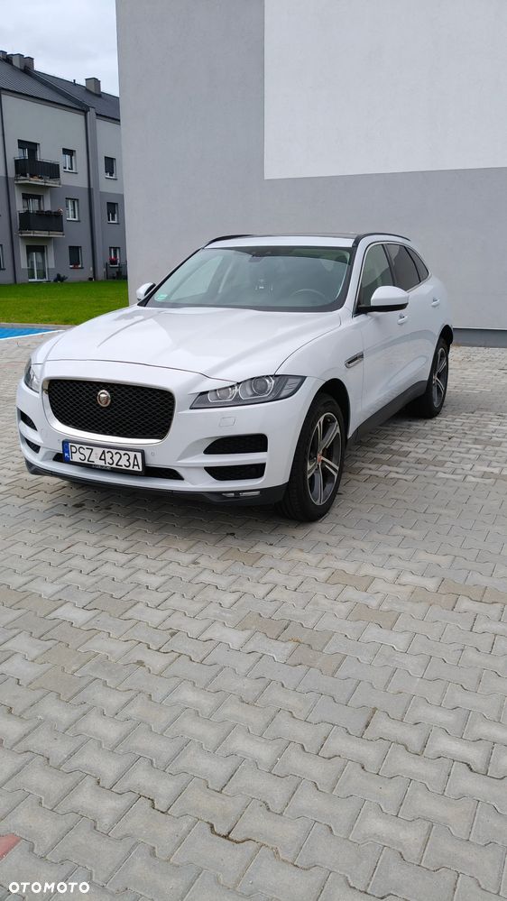 Jaguar F-Pace - 5