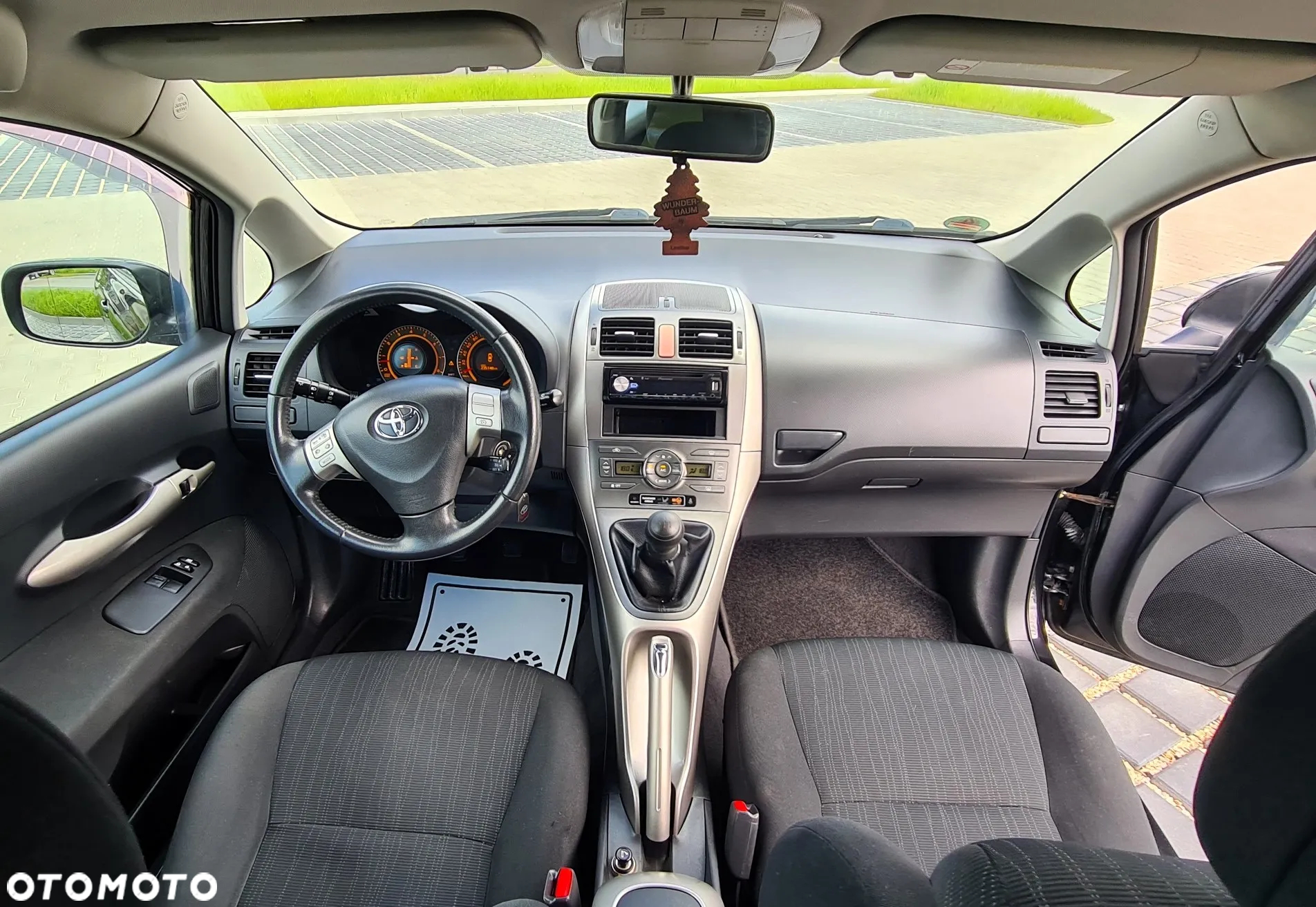 Toyota Auris 1.6 VVT-i Premium - 23