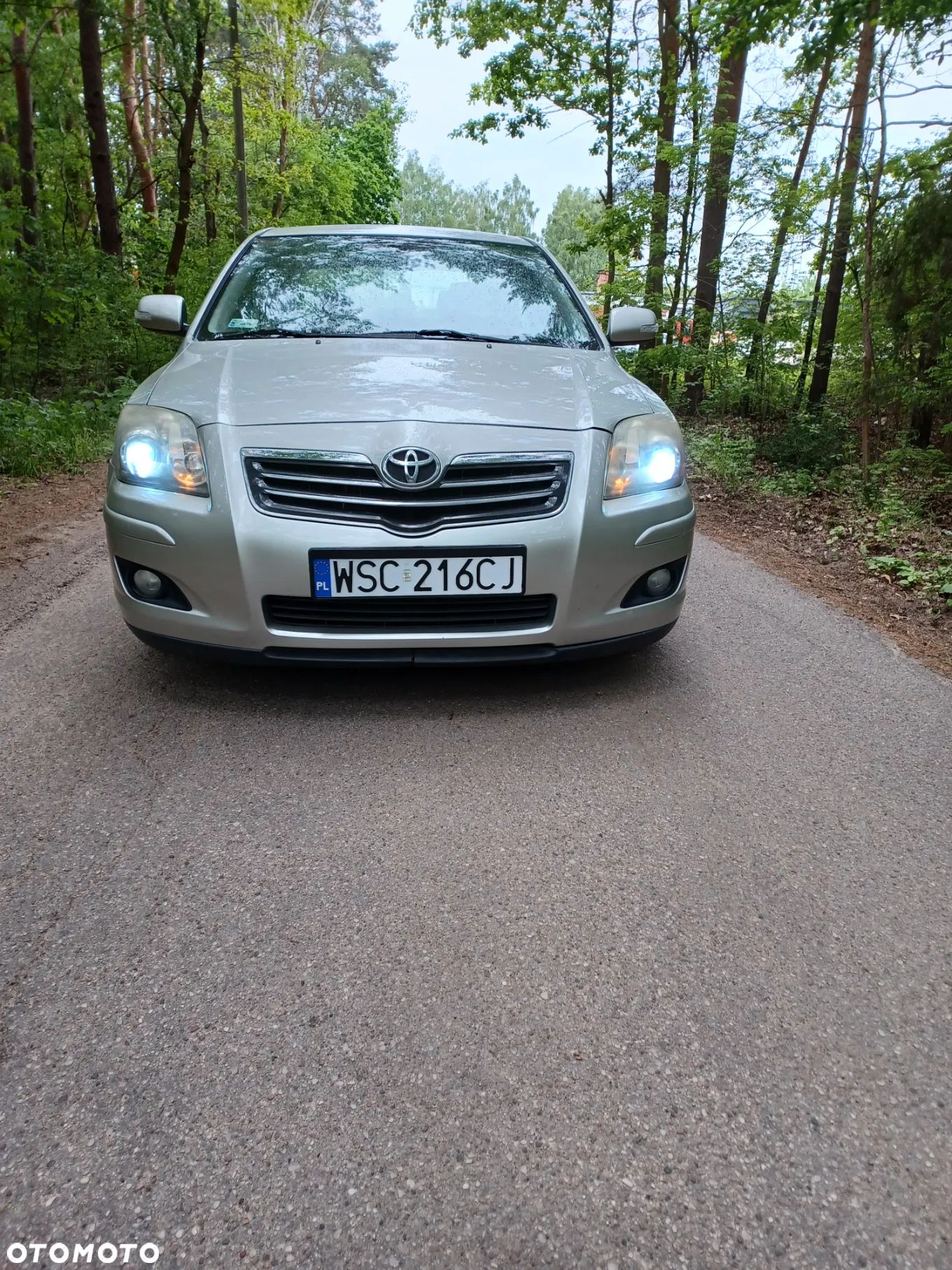 Toyota Avensis 2.2 D-4D Premium - 1