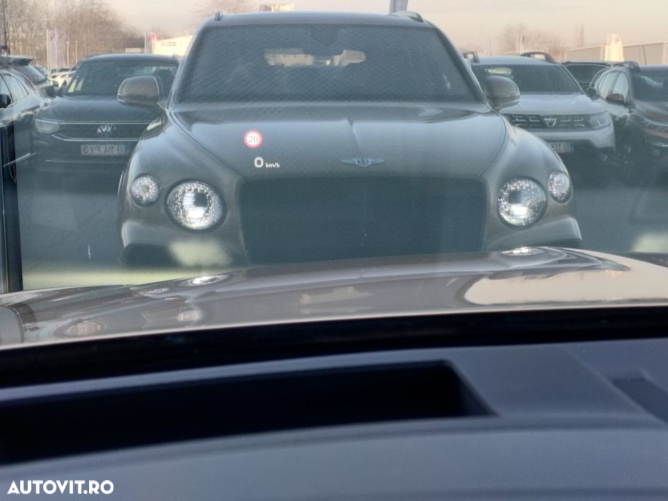 Bentley Bentayga V8 - 28