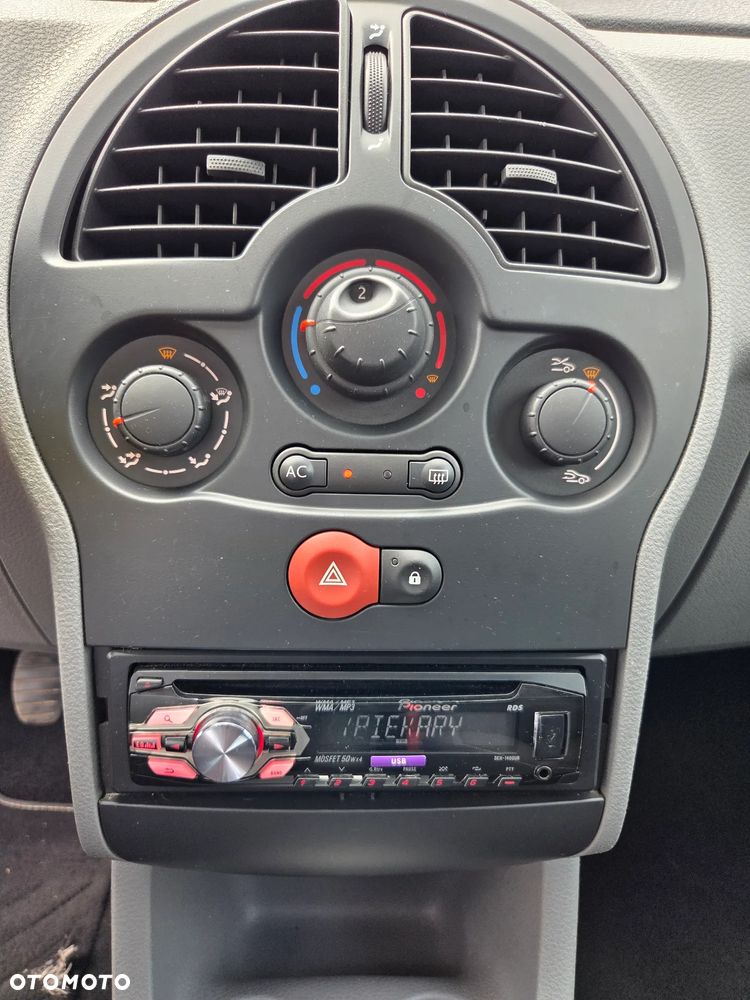 Renault Modus 1.2 16V Yahoo - 19
