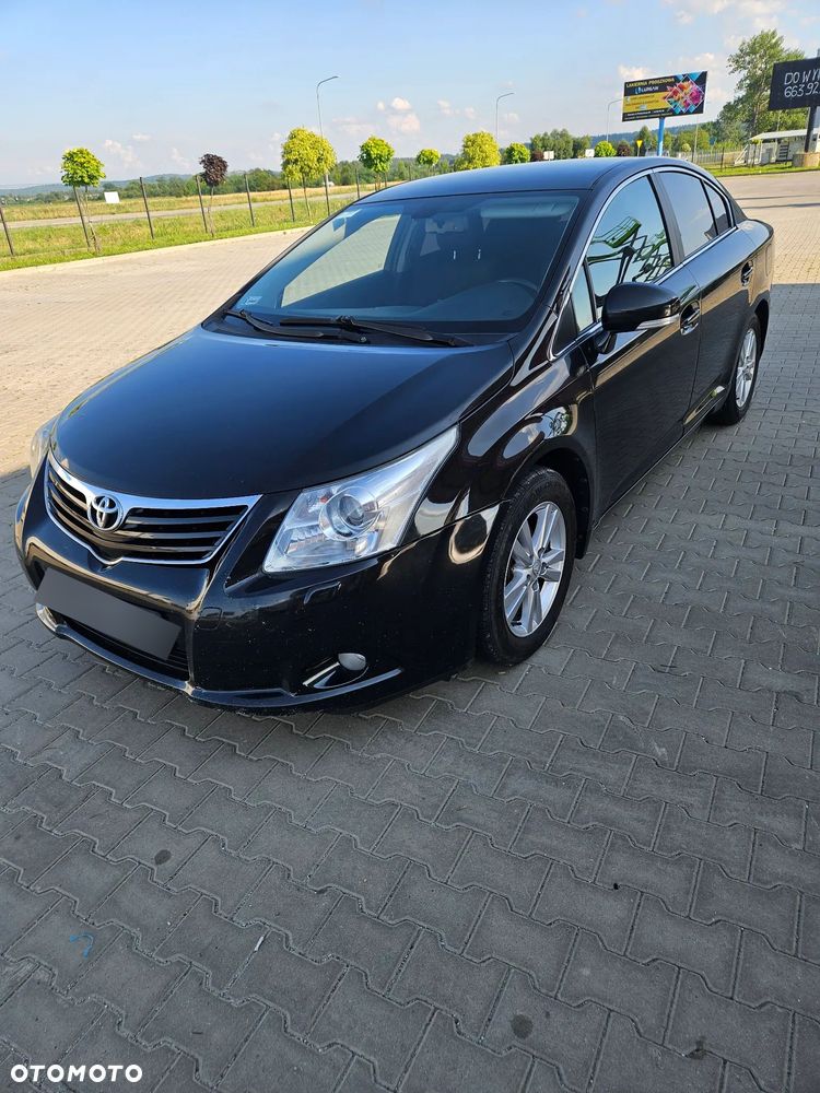 Toyota Avensis 1.8 Sol - 16
