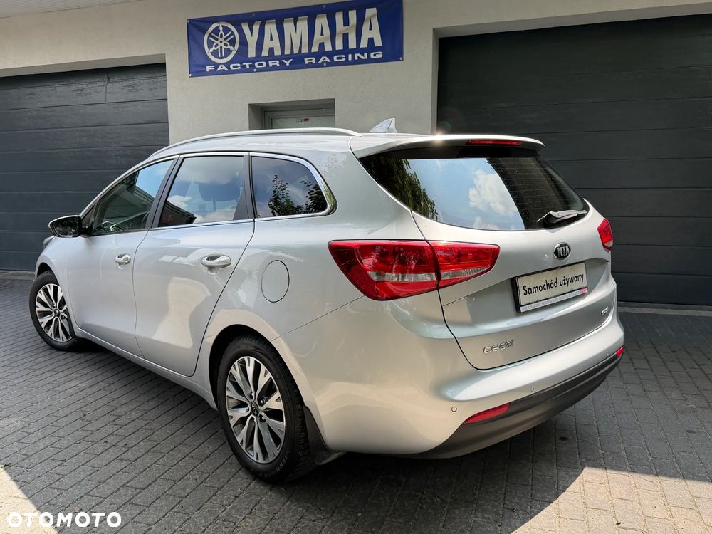 Kia Ceed 1.6 CRDi L Business Line - 13