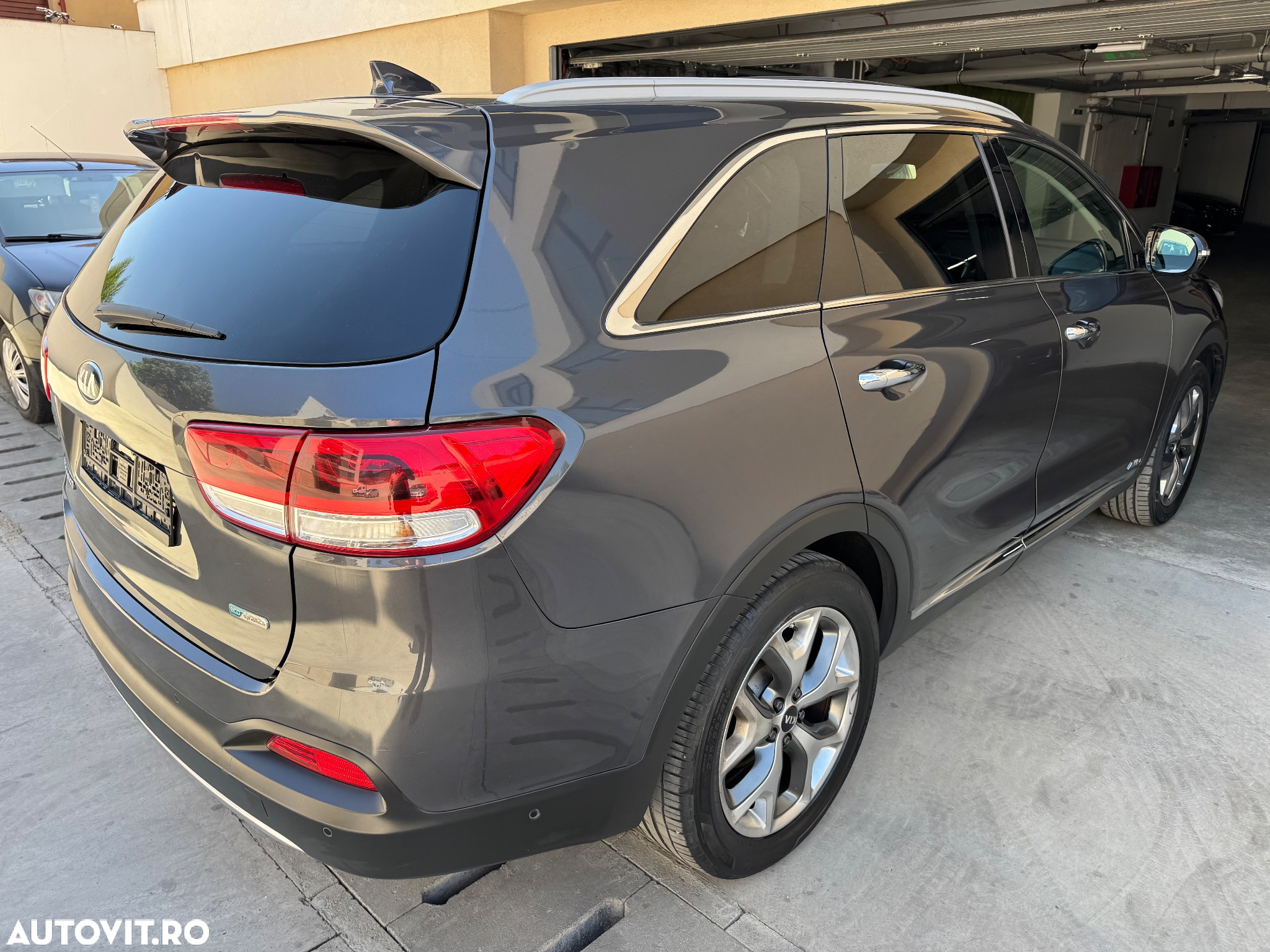 Kia Sorento 2.2 CRDi AWD Aut. Platinum Edition - 4
