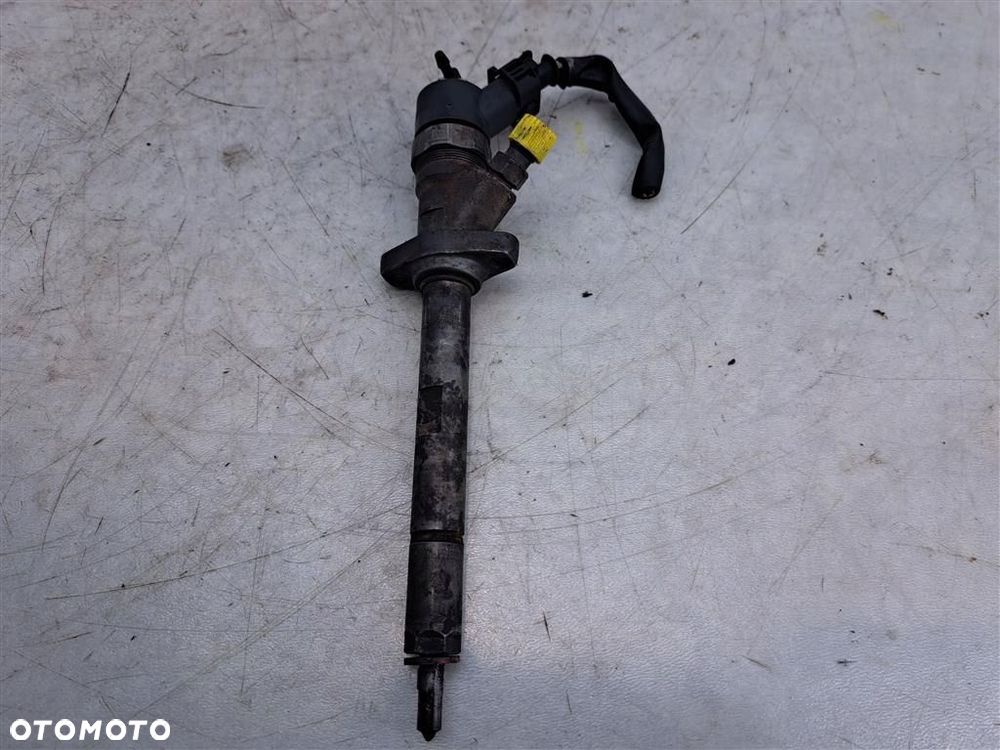 Wtrysk Wtryskiwacz Kia Carens II 2,0 CRDI 02-06R 33800-27010 0445110064 - 1