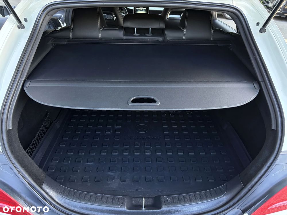 Mercedes-Benz CLA 200 - 34
