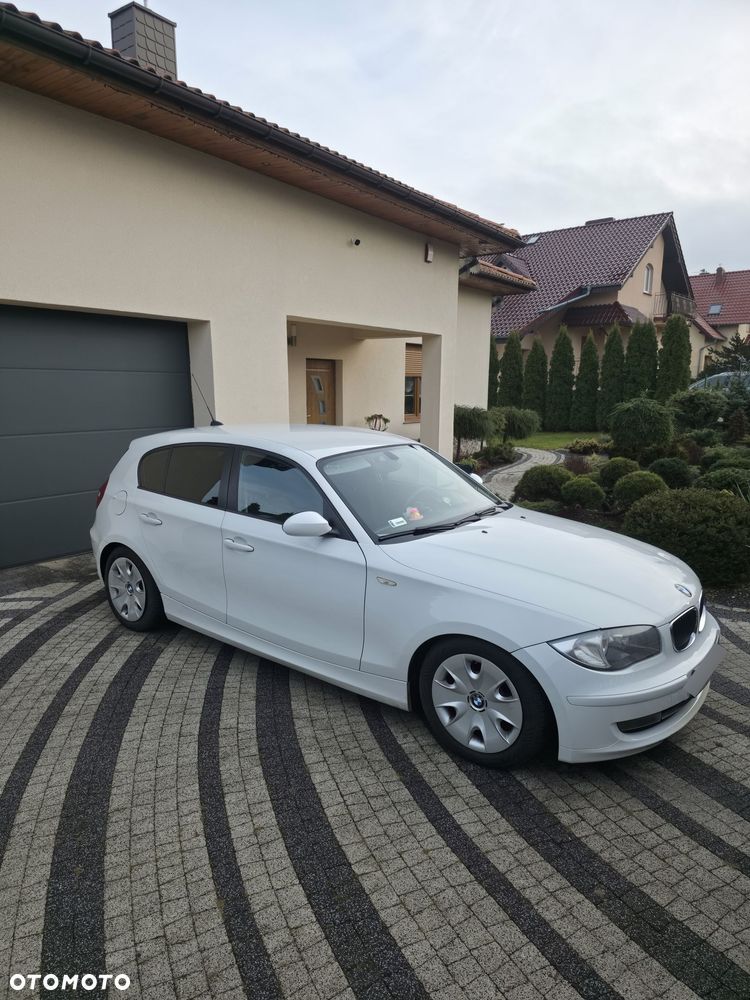 BMW Seria 1 - 33