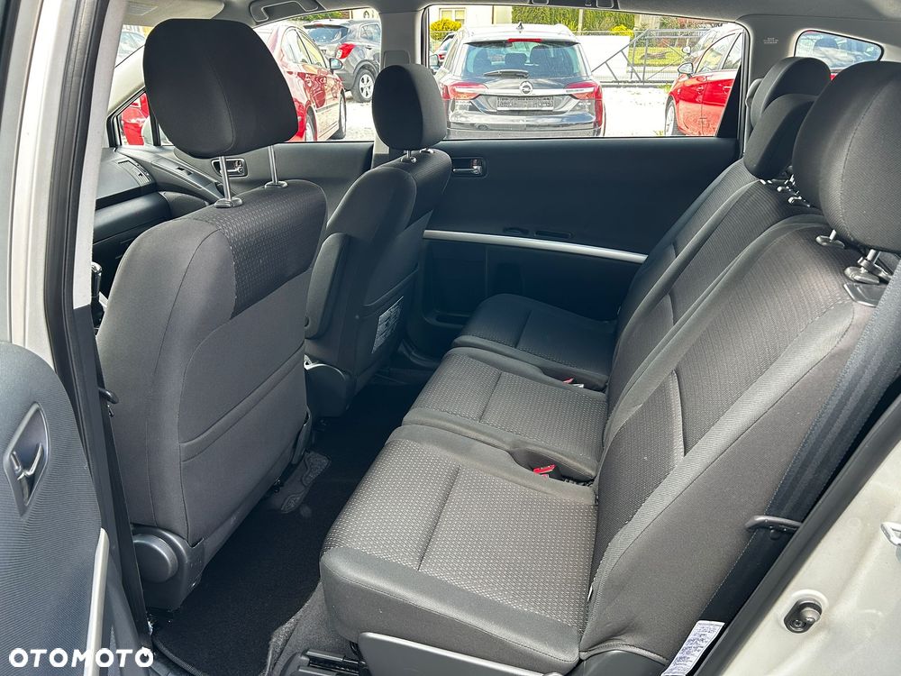 Toyota Corolla Verso 1.8 Sol + 7os - 17