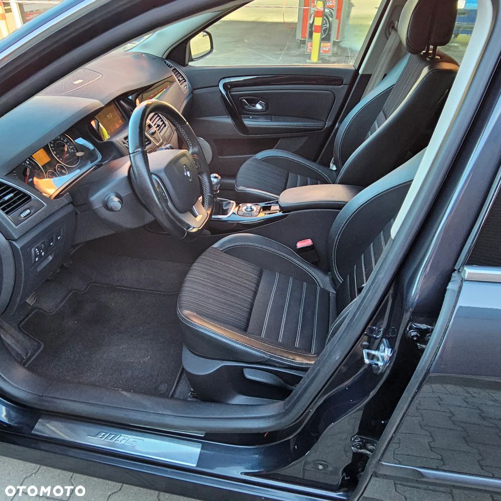 Renault Laguna dCi 150 FAP Bose - 10