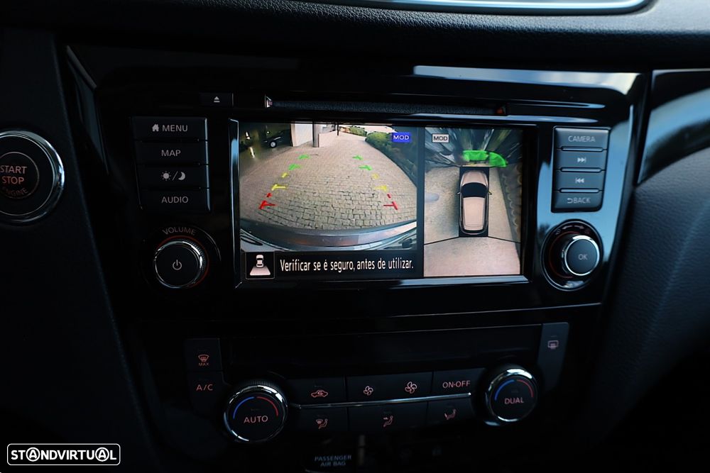 Nissan Qashqai 1.5 dCi N-Connecta J18 - 29